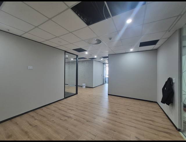 318M² OFFICE TO LET IN SANDTON CENTRAL